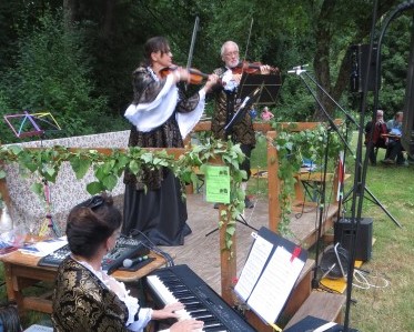 Musiker beim Barockpicknick