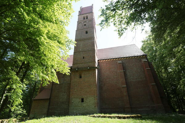 Bild vergrößern: Burgkirche Rückseite